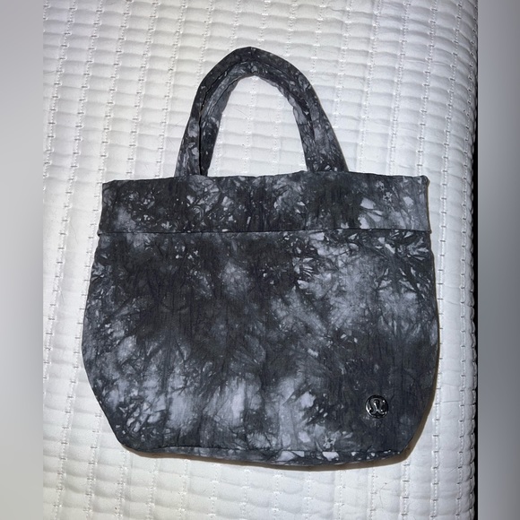 EUC Lululemon On My Level Bag Micro 5L - Picture 1 of 4